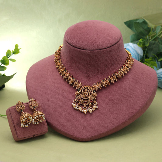 Maroon & Green Color Temple Necklace Set Featuring Classic Festive Occasion Look