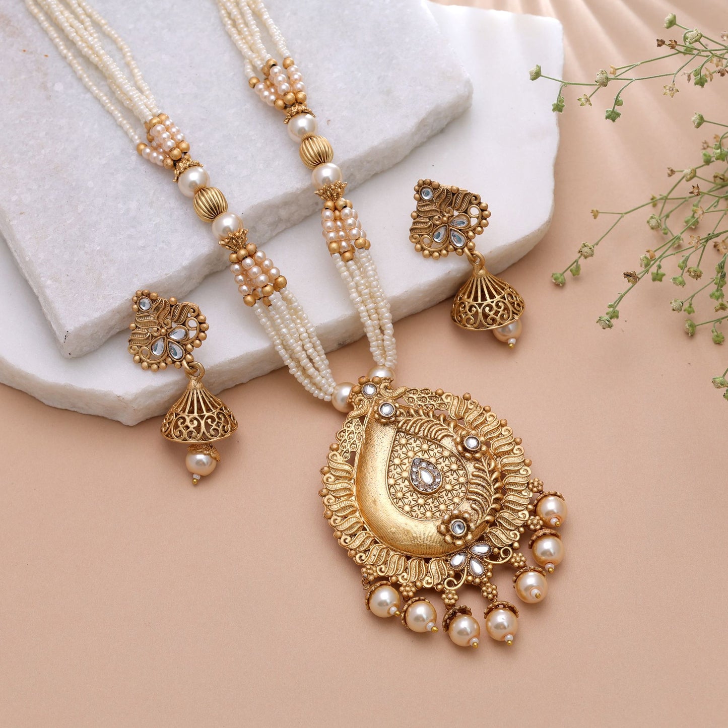 White Color Temple Necklace Jewelry Set Featuring Royal Festive Ethnic Appeal