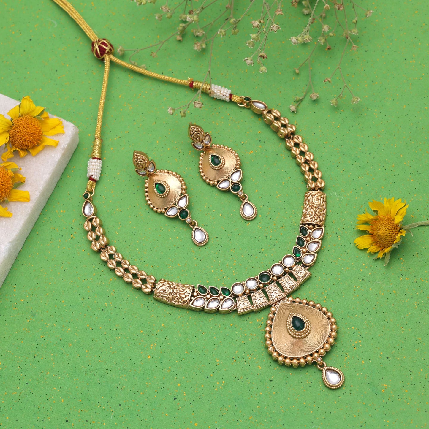 Green Color Temple Necklace Jewelry Set with Stylish Traditional Bridal Appeal