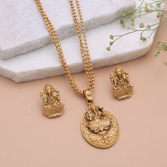 Gold Color Temple Necklace Jewelry Set with Royal South Indian Traditional Design