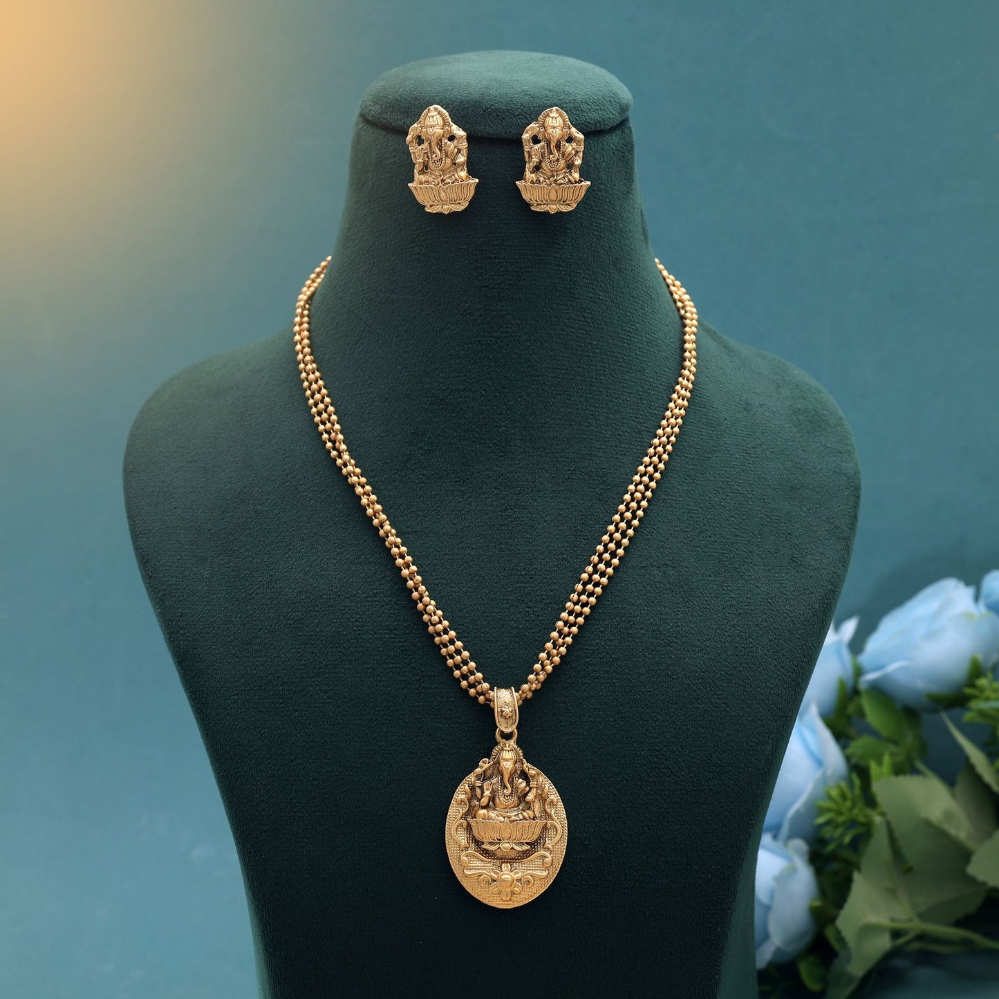 Gold Color Temple Necklace Jewelry Set with Royal South Indian Traditional Design