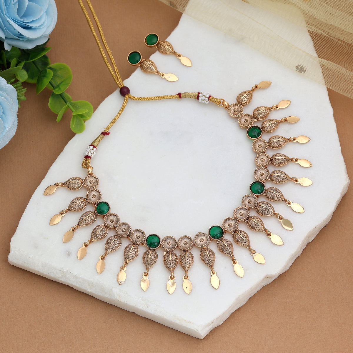 Lush Royal Green Color Matte Gold Necklace Set Featuring Stylish Drop Earrings