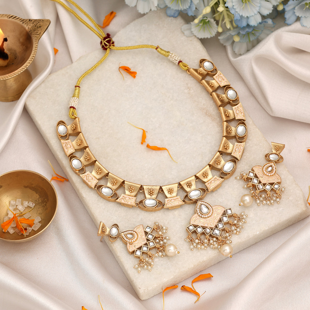 Sparkling Snow White Color Matte Gold Necklace Set Accompanied By Dangle Earrings