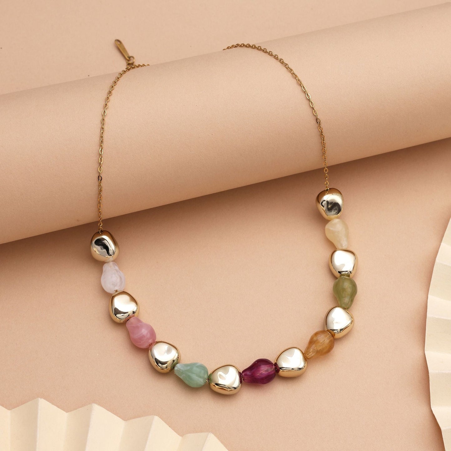 Assorted Color Anti Tarnish Necklace With Durable Shine For Everyday Fashion