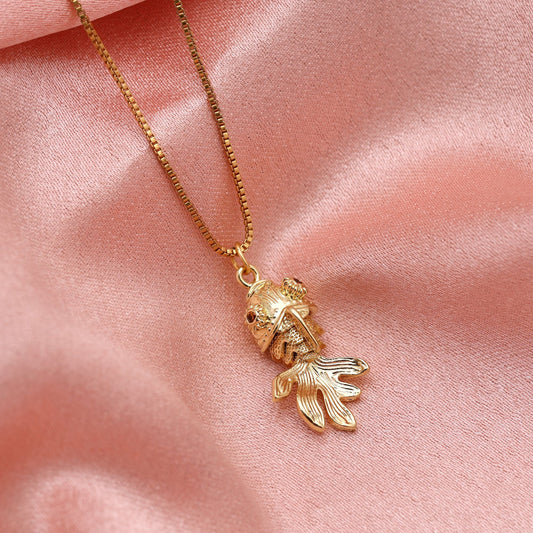 Gold Color Fashion Chain Pendant Designed For Elegant Traditional Everyday Styling