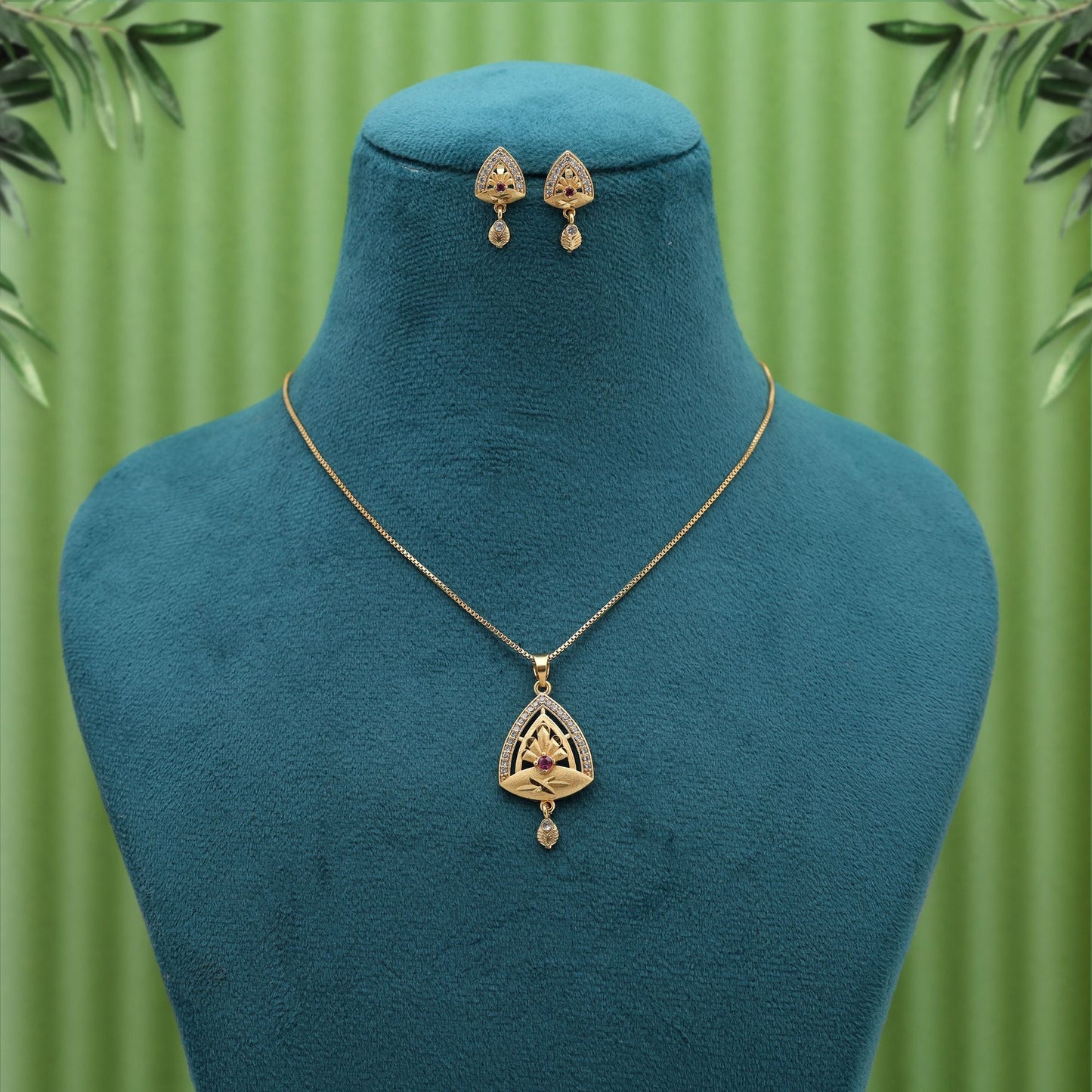 Gold Color Fashion Chain Pendant With Earrings Perfect For Weddings And Cultural Celebrations