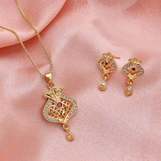Gold Color Fashion Chain Pendant With Earrings Adding Sophistication To Ethnic Jewelry Collections