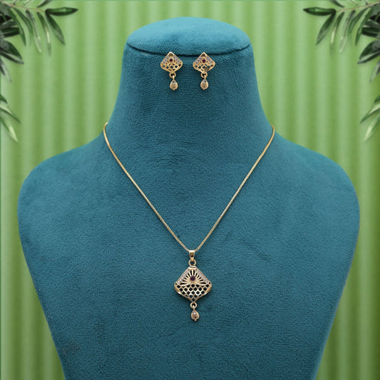 Gold Color Fashion Chain Pendant With Earrings Crafted For Graceful Traditional Fashion Styling