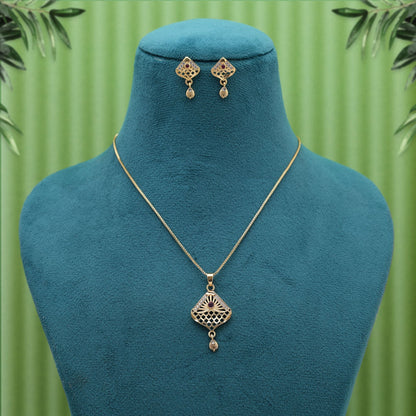 Gold Color Fashion Chain Pendant With Earrings Crafted For Graceful Traditional Fashion Styling
