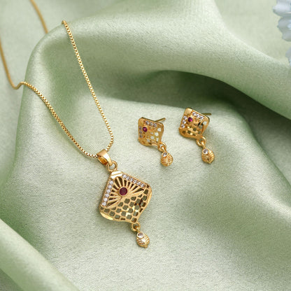 Gold Color Fashion Chain Pendant With Earrings Crafted For Graceful Traditional Fashion Styling