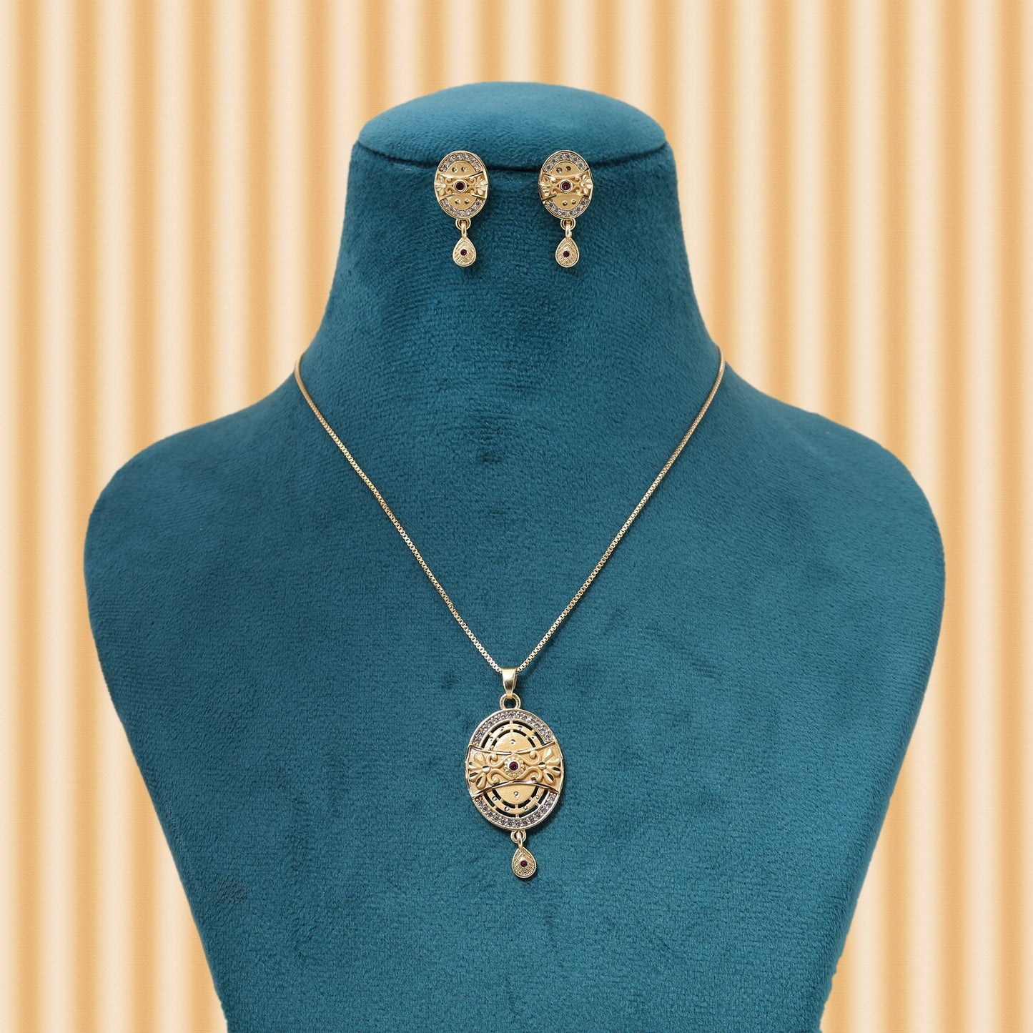 Multi Color Chain Pendant With Earring Featuring Fish Design Inspired Artistic Jewelry Style