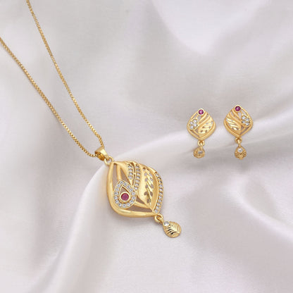 Gold Color Chain Pendant With Earring Offering Lightweight Comfort With Traditional Beauty