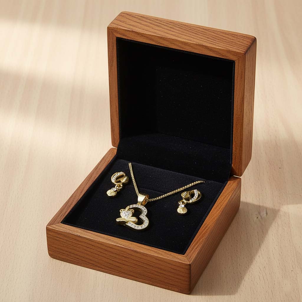 Gold Color Chain Pendant With Earring Created To Add Elegance To Ethnic Fashion