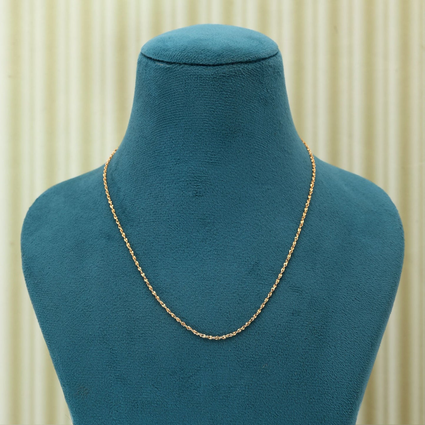 Gold Color Fashion Chain Necklace Crafted For Modern Ethnic And Casual Outfits