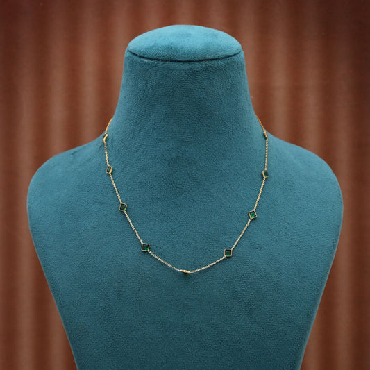 Grüne Modekette Halskette mit minimalistischem Design und elegantem Finish