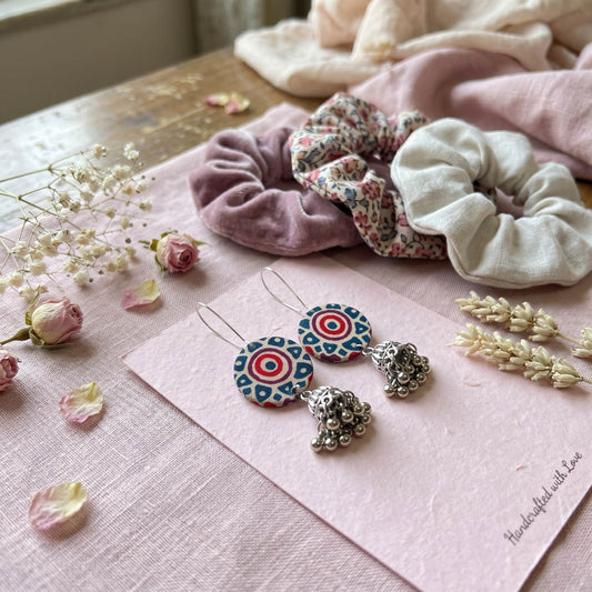 Designer Mehrfarbige handgefertigte Ohrringe Einzigartiges Muster Festlicher Partyschmuck