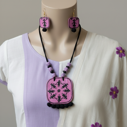 Beautiful Purple Color Wooden Handcraft Necklace Set Perfect For Modern Outfits
