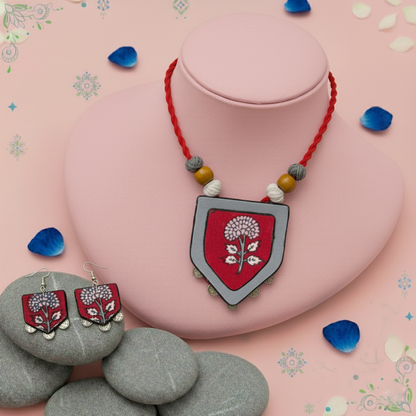 Attractive Multi Color Wooden Handcraft Necklace Set With Polished Wooden Beads