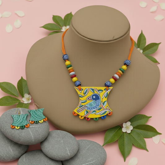 Lebendiges mehrfarbiges handgefertigtes Halsketten-Set aus Holz für zeitgenössische kulturelle Kleidung