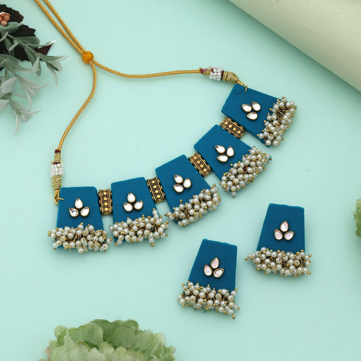Firozi Farbe Choker Halskette aus Holz im Handwerklichen Stil Elegantes Modernes Ethnisches Party-Schmuckset
