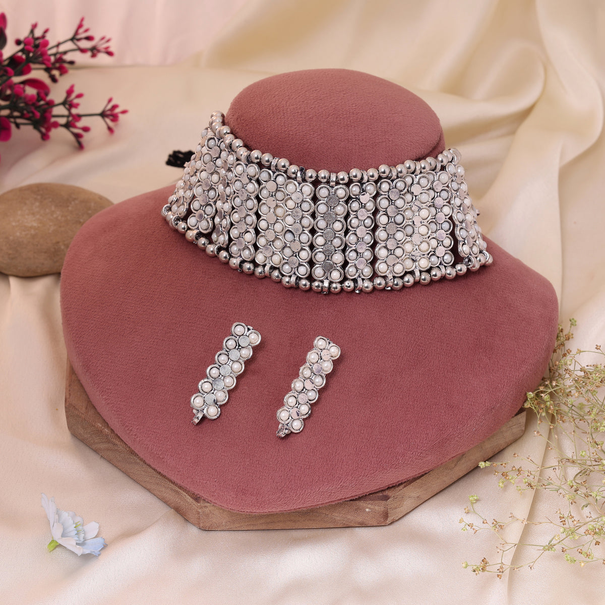 Beautiful Silver Color Oxidised Necklace Set Highlighting Intricate Artisanal Carvings