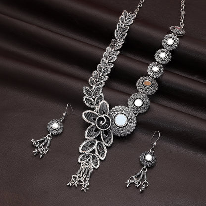 Dazzling Vintage Silver Color Mirror Work Oxidised Necklace Ideal For Navratri Garba Outfits