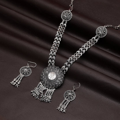 Traditional Antique Silver Color Oxidised Necklace Set Perfect For Festive Saree Pairing