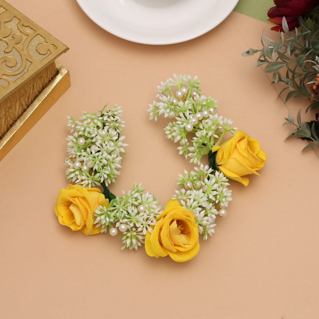 Gelbe Blume Gajra für Frauen Haarnadel