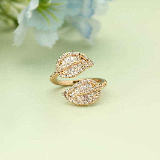 White Color Fashion Rings With Stylish Elegant Daily Wear Jewelry Design