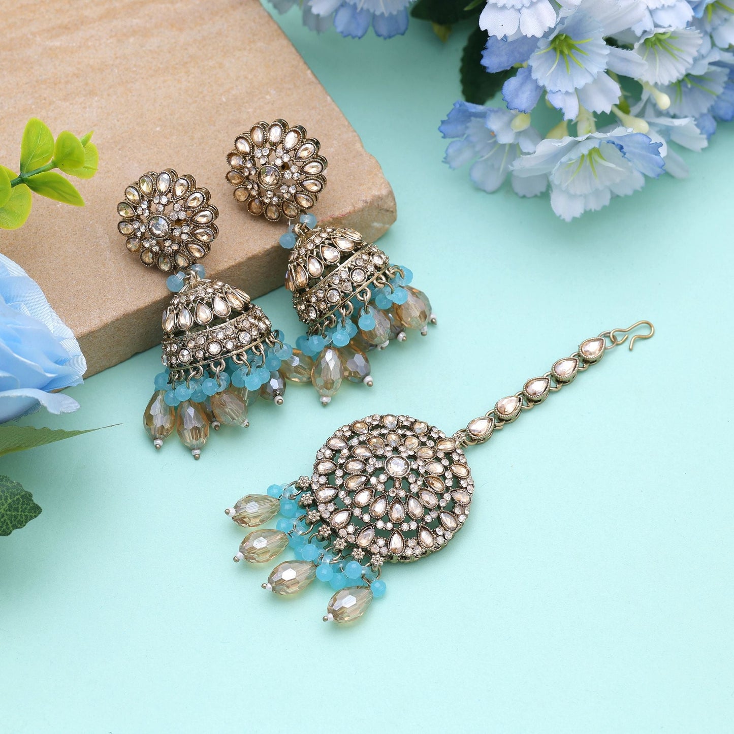Firozi Color Kundan Earrings Tikka Set With Vibrant Ethnic Kundan Earrings Styling