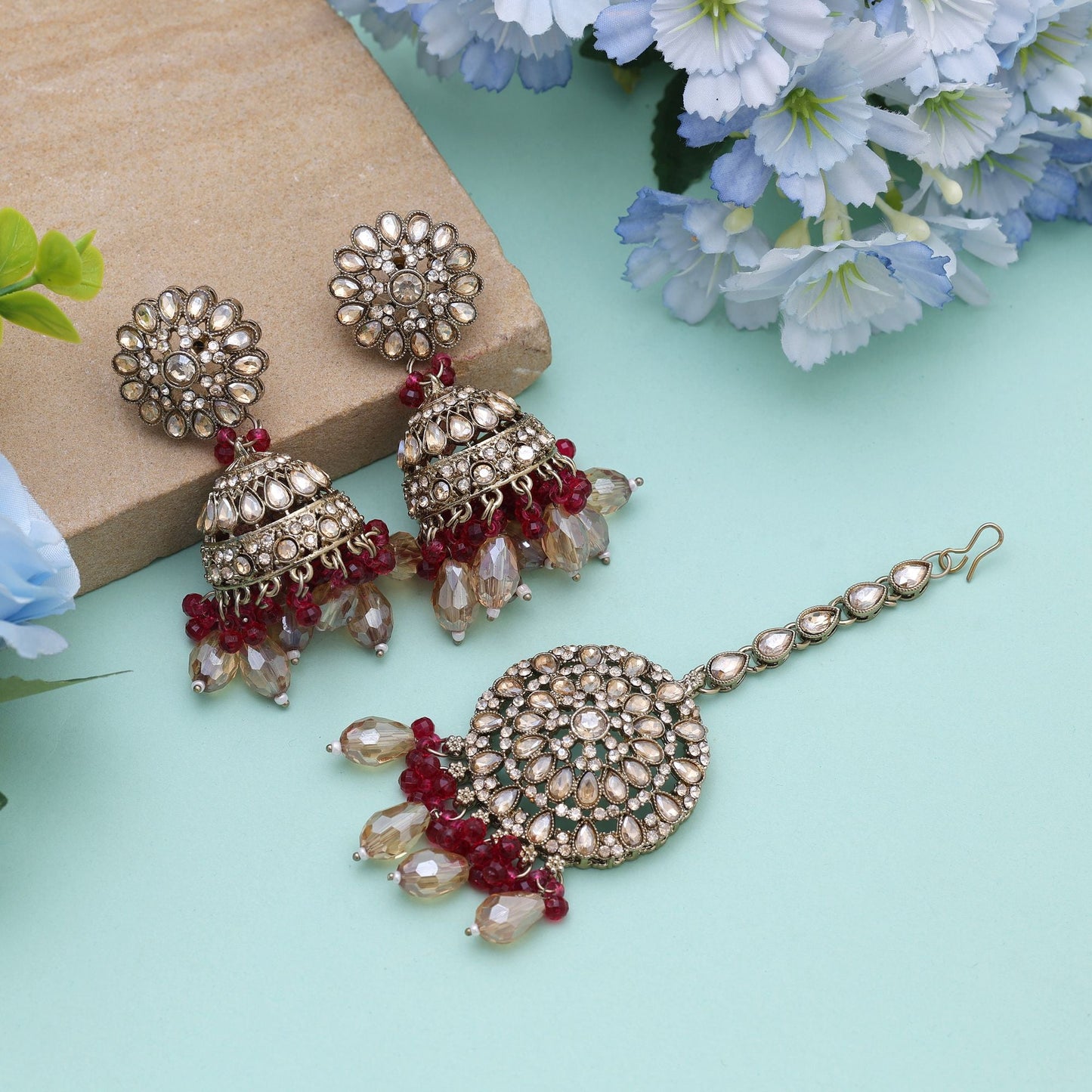 Rani Color Kundan Ohrringe Tikka Set mit royalen Braut-Kundan-Ohrringen Charm
