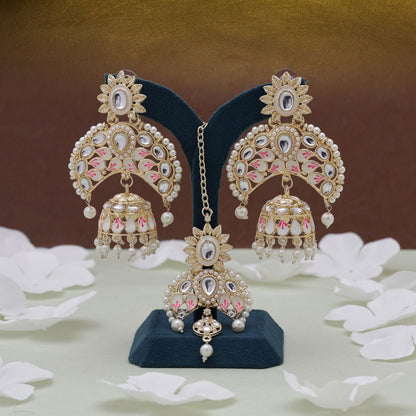 White Color Meena Work Kundan Earrings Tikka Set With Graceful Ethnic Kundan Earrings