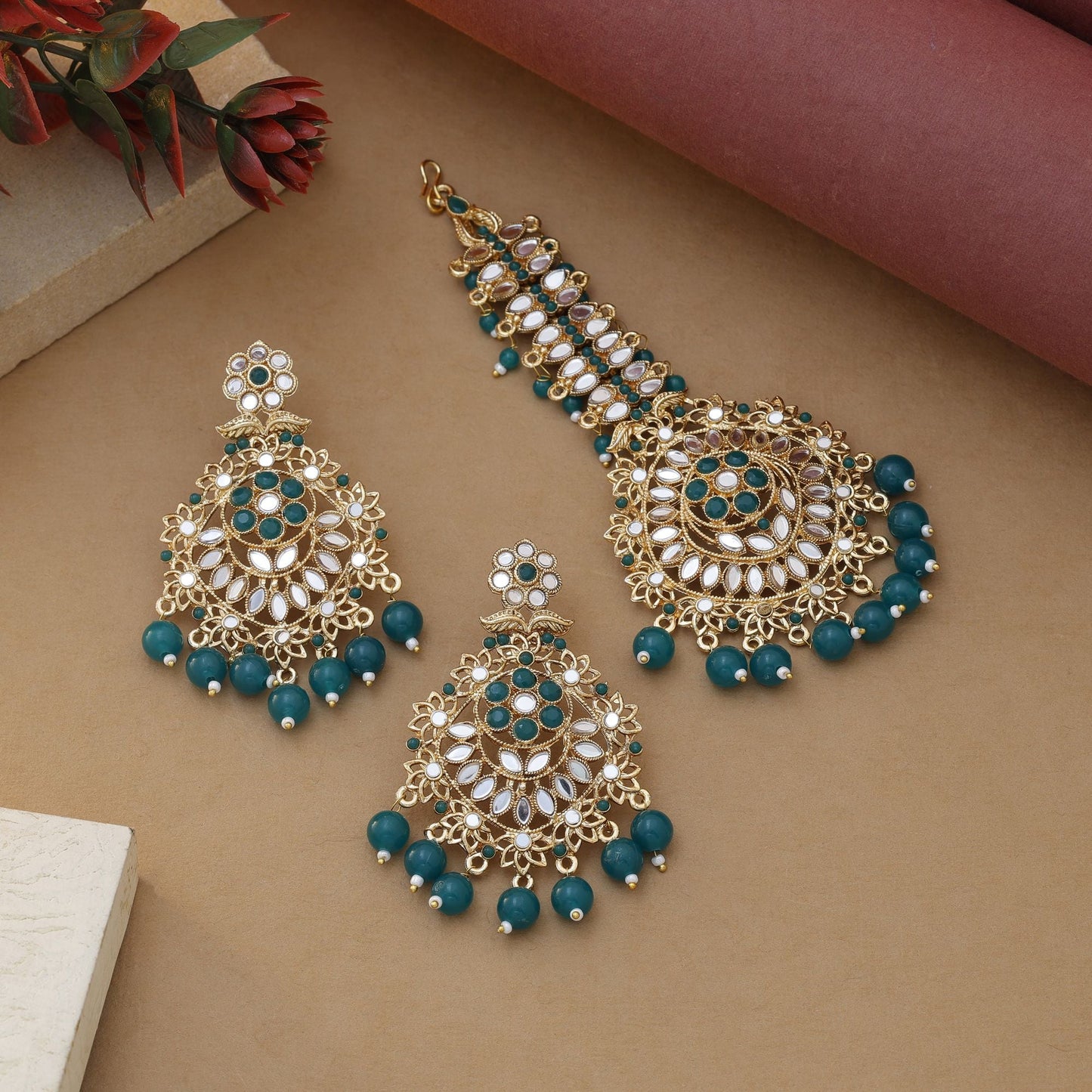 Green Color Kundan Earrings Tikka Set Designed For Classic Ethnic Kundan Earrings