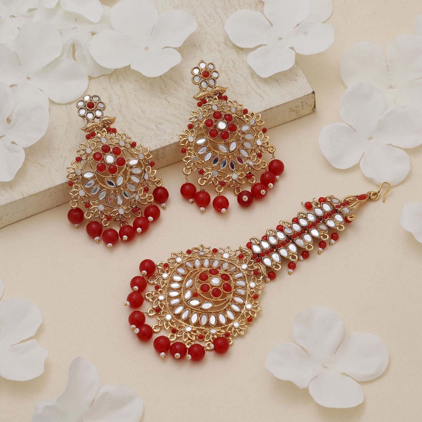 Red Color Kundan Earrings Tikka Set Featuring Bold Festive Kundan Earrings