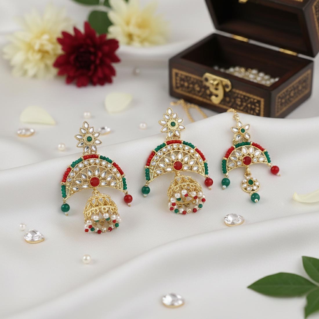 Red & Green Color Kundan Earrings Tikka Set With Heritage Kundan Earrings