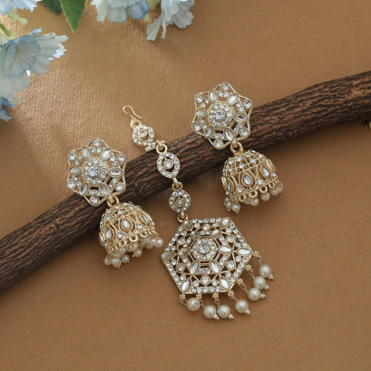 White Color Kundan Earrings Tikka Set Royal Bridal Traditional Jewelry Design
