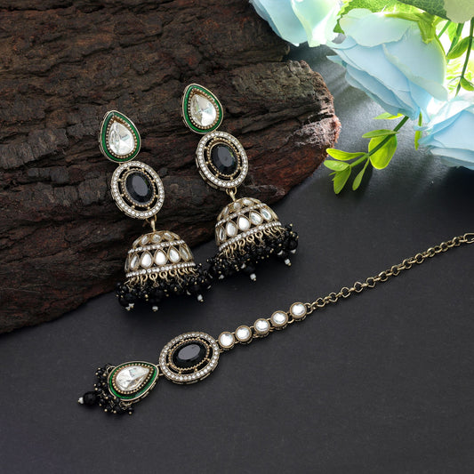 Elegantes schwarzes Kundan-Ohrringe-Tikka-Set für Damen – festliche Partykollektion