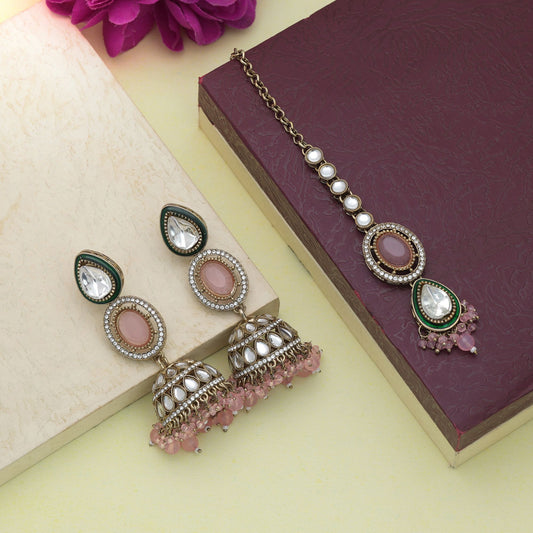 Elegantes hellrosa Kundan Ohrringe Tikka Set für die traditionelle Party Kollektion