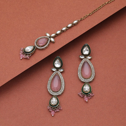 Elegant Light Pink Color Kundan Earrings Tikka Set With Stylish Ethnic Artwork Finish
