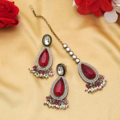 Premium Mehrfarbige Kundan Ohrringe Tikka Set für ethnische Hochzeitsfeier-Looks