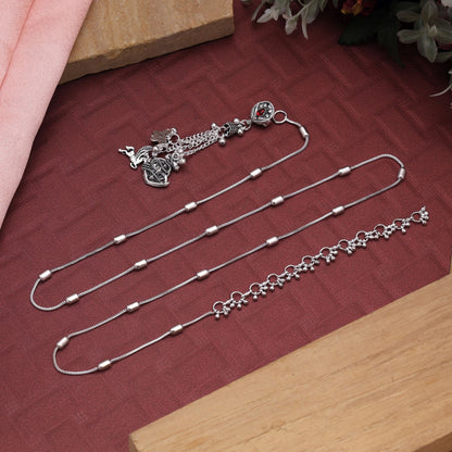 Silver Color Oxidised Kamarband Crafted With Detailed Motifs For Festive Outfits