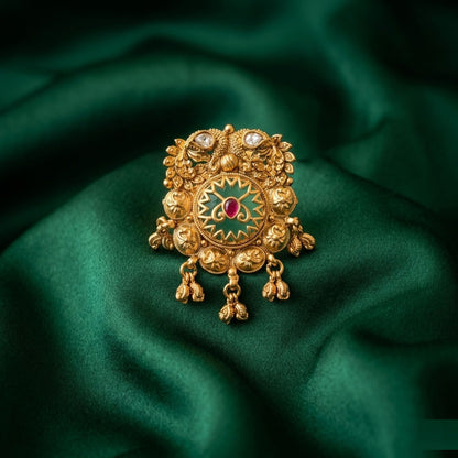 Pistaziengrüne Farbe Matte Goldringe Stilvolle ethnische Designerschmuckkollektion