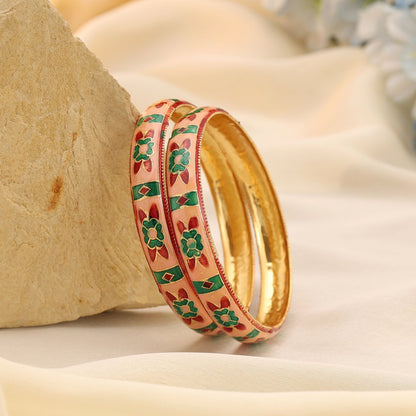 Mehrfarbiger handbemalter Meenakari-Armreif mit hochwertigem handbemaltem Finish