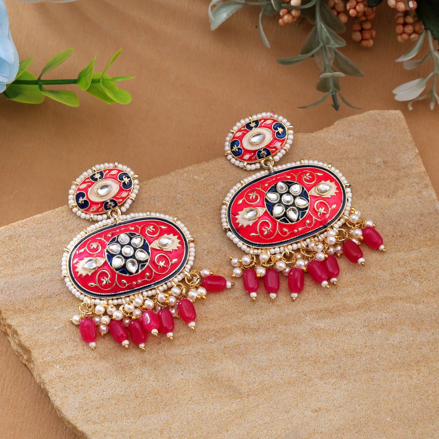 Rani Color Meenakari Ohrringe – Entworfen mit königlichen Farbtönen für prächtige ethnische Statement-Looks