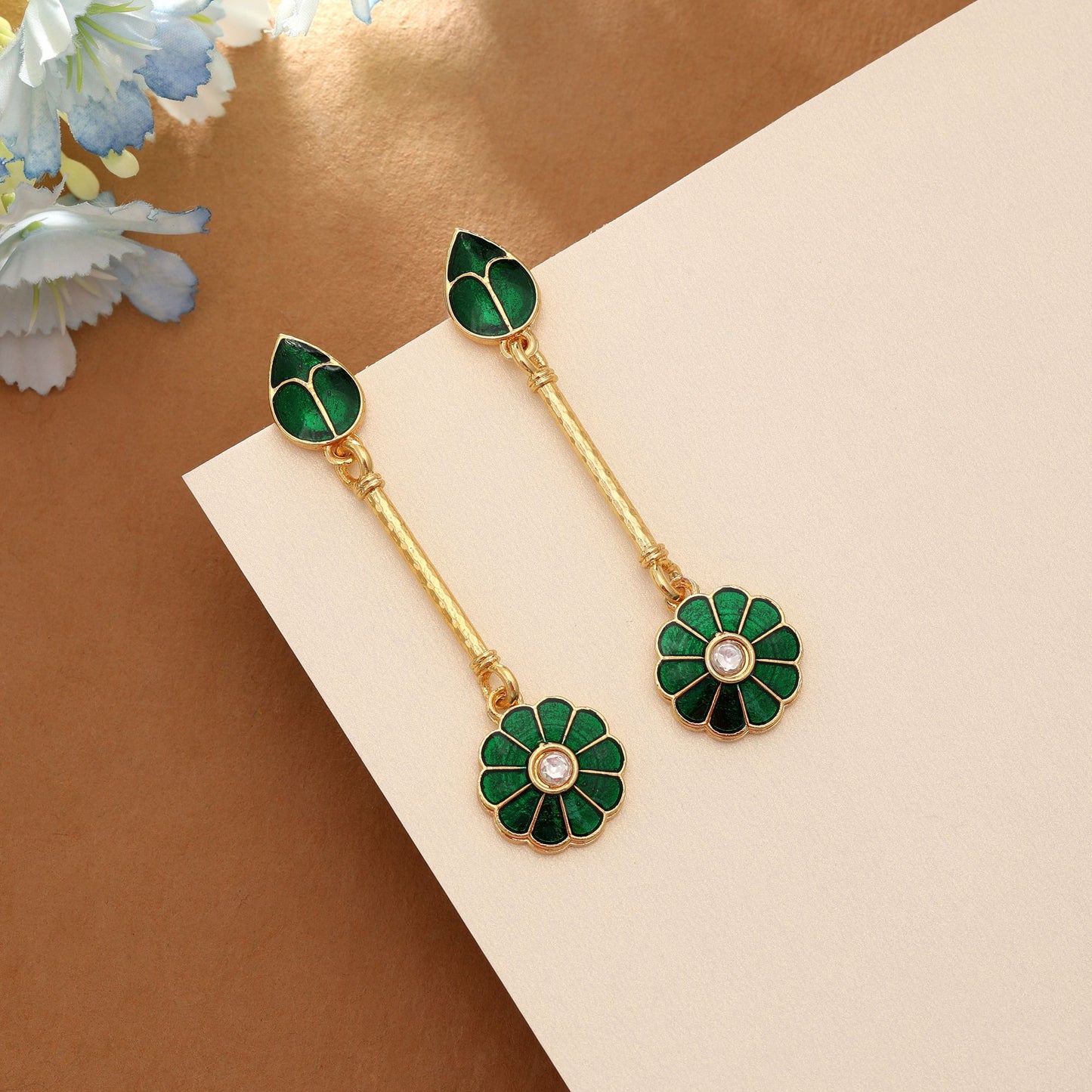 Grüne Meenakari Ohrringe Klassische Festliche Traditionelle Statement-Schmuckkollektion Design