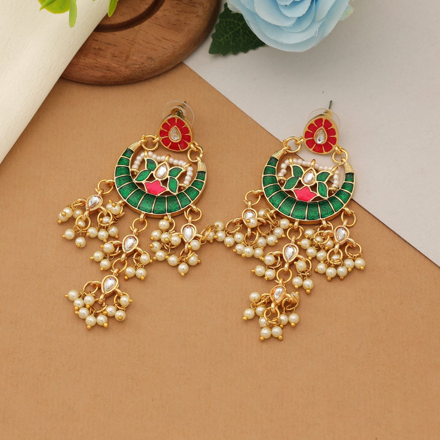 Rani Grün Farbe Meenakari Ohrringe Traditioneller handgefertigter ethnischer Schmuck Design