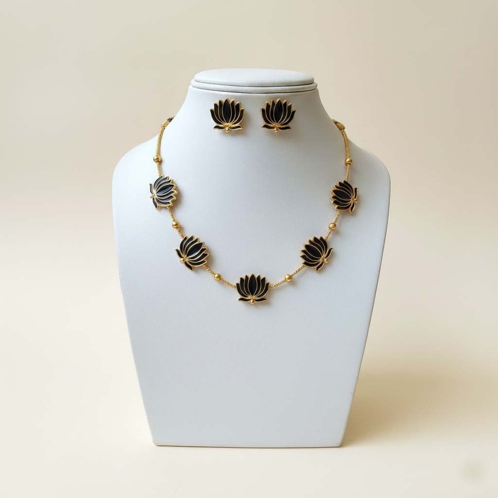 Schwarzer Lotus Design Meenakari Halskettenset