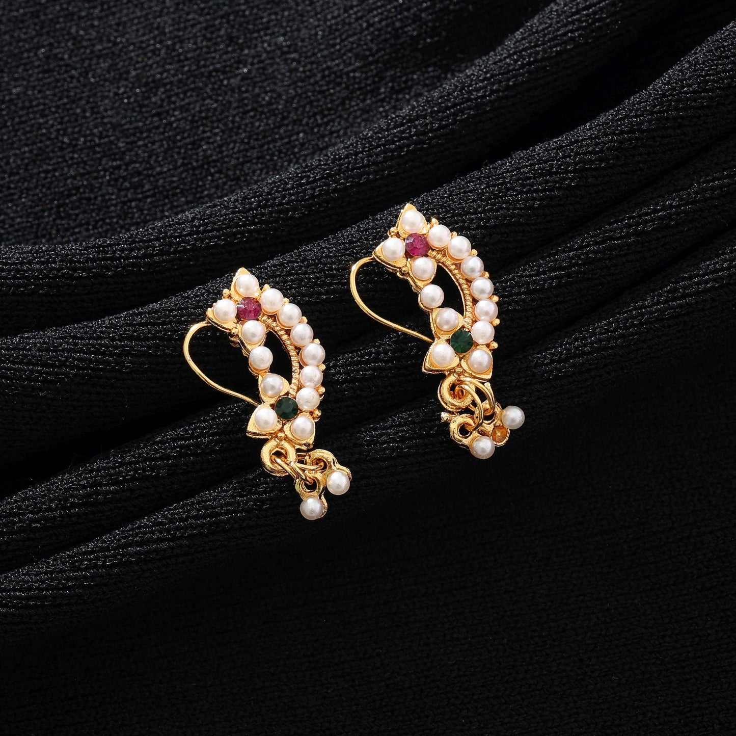 Rani & grüne Marathi Nasen-Nath, traditioneller Brautschmuck