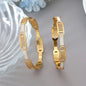 Goldfarbenes 1 Paar Mode-Armreif (PLKB137GLD)