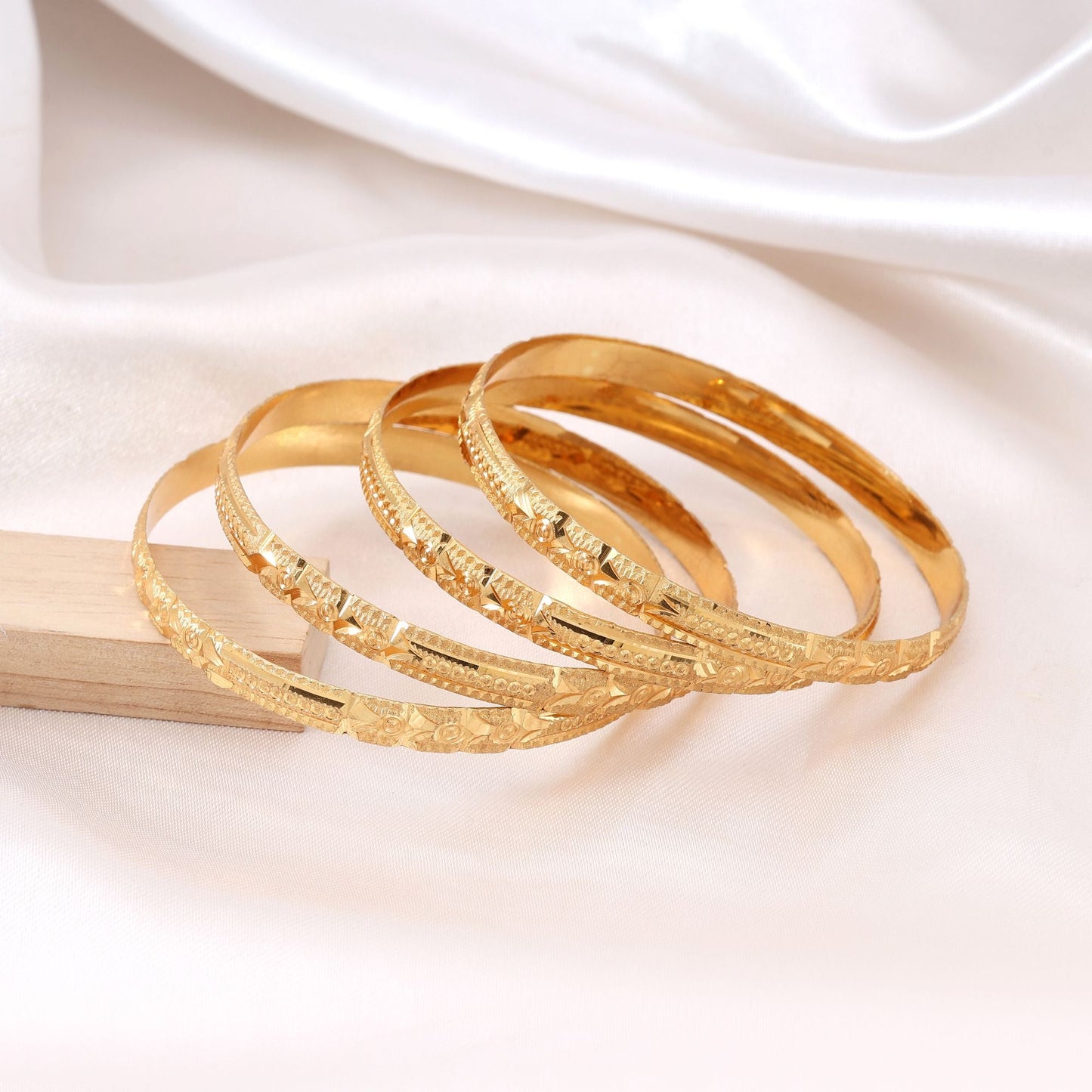 Goldfarbenes 1er-Set Fashion Armreif (PLKB162GLD)